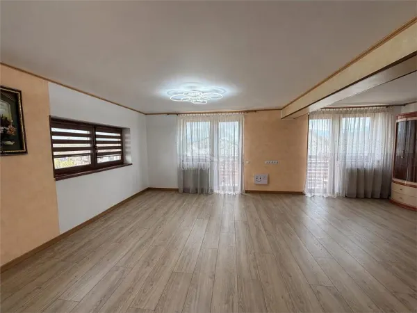 Casă 5 camere Sibiu - poza 1