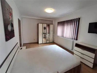 Apartament 3 camere 2 bai parcare zona Strand - foto 1