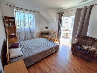 Apartament 3 camere 2 bai parcare zona Strand II - foto 3