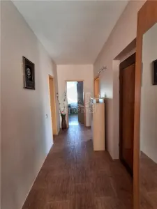 Apartament 3 camere 2 bai parcare zona Strand II - foto 7