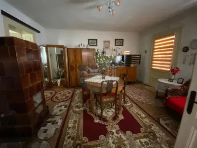 Casa 2 camere 100mp gradina zona Piata Cibin - foto 1