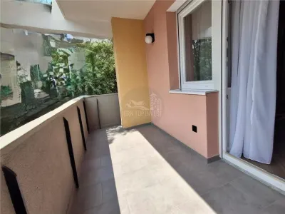 Apartament de LUX  2 camere decomandat pivnita zona Strand - foto 7