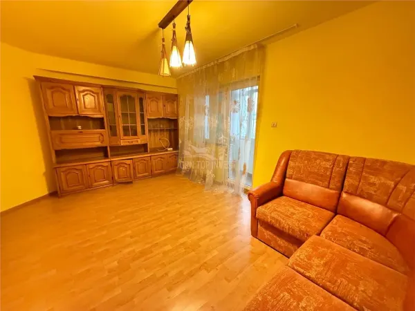 Apartament 3 camere Șelimbăr - poza 2