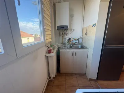 Apartament decomandat cu 2 camere zona Vasile Aaron - foto 22
