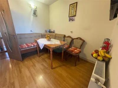Apartament decomandat cu 2 camere zona Vasile Aaron - foto 25