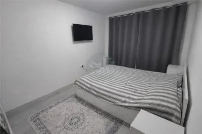 Apartament 3 camere 2 bai 75mp gradina zona Selimbar - foto 2