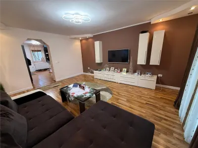 Casa individuala 5 camere 2 bai zona Terezian - foto 1