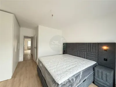Apartament 3 camere cu balcon si parcare pe Doamna Stanca - foto 4