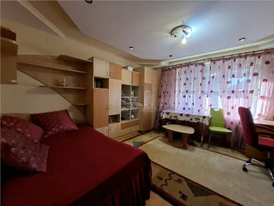 Casa Individuala 6 camere garaj 650 mp Teren zona Piata Cluj - foto 13