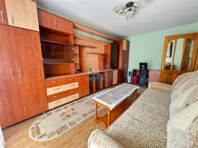 Apartament decomandat 3 camere cu 2 balcoane zona Valea Aurie - foto 24