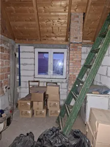 Casa 4 camere pivnita curte individuala Zona Lazaret - foto 23