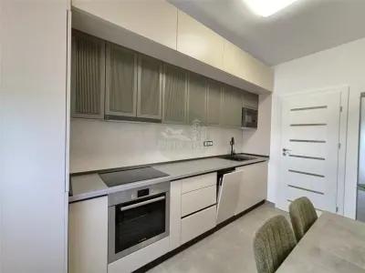 Apartament de lux 3 camere balcon parcare zona Calea Surii Mici - foto 6
