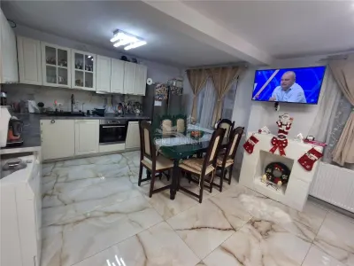 Casa individuala 3 camere 2 bai curte si garaj - zona Talmaciu - Talmaciu
