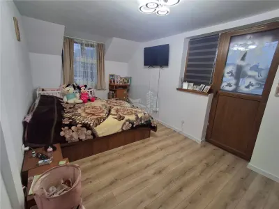 Casa individuala 3 camere 2 bai curte si garaj - zona Talmaciu - foto 7