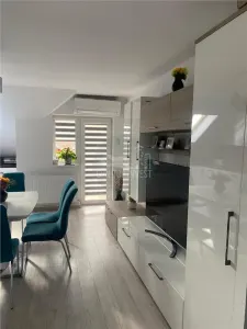 Apartament modern 3 camere 2 balcoane zona Triajului - foto 2