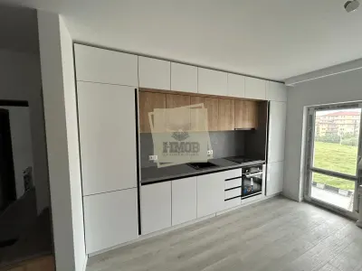 Apartament cu 3 camere balcon si parcare pe Doamna Stanca - foto 3