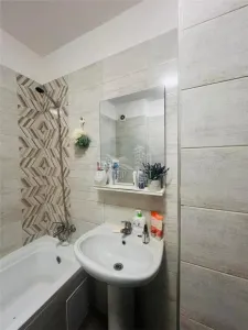 Apartament 2 camere parcare zona Magnolia - foto 4