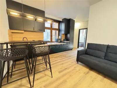 Apartament de LUX cu 3 camere in zona Centrala - foto 2