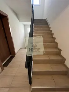 Apartament cu 3 camere 2 balcoane si parcare pe Calea Surii Mici - foto 4