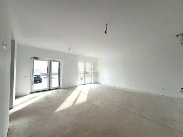 Spațiu comercial Șelimbăr - poza 1