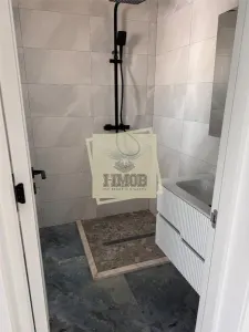 Casa cu 4 camere si 3 bai pretabila birouri in Sura  Mare - foto 10
