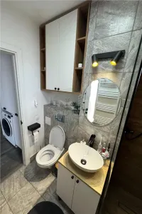 Apartament modern 3 camere balcon pivnita zona Semaforului - foto 14
