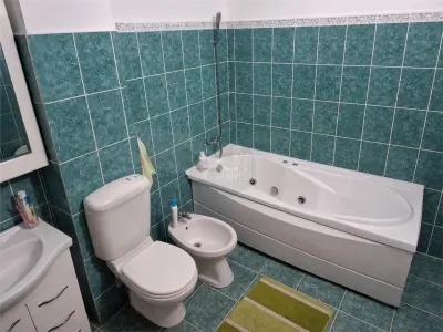 Apartament 3 camere decomandat 2 bai parcare subterana zona Terezian - foto 6