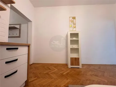 Apartament  decomandat 2 camere zona Centrala - foto 12