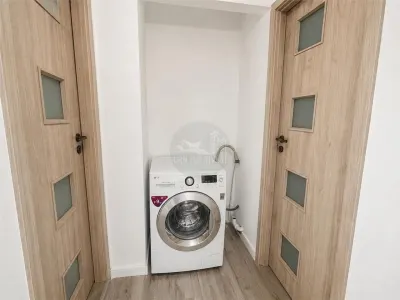 Apartament RENOVAT INTEGRAL 3 camere 2 bai balcon - Bdul Mihai Viteazu - foto 13