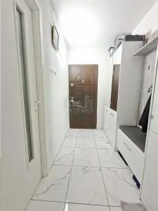Garsoniera moderna cu pivnita zona Lazaret - foto 18