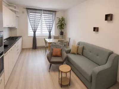 Apartament 3 camere balcon parcare  zona Selimbar - Selimbar