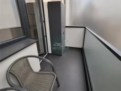 Apartament 3 camere balcon parcare  zona Selimbar - foto 10