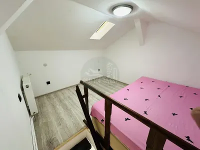 Apartament modern 2 camere la mansarda zona Semaforului - foto 7
