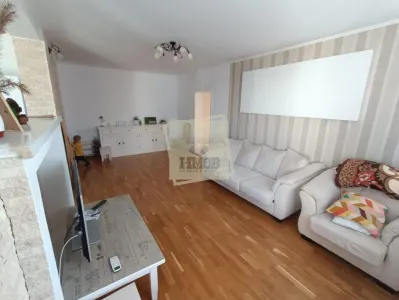 Apartament modern 63 mp utili cu balcon in zona Calea Dumbravii - foto 1