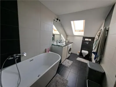 Apartament modern 3 camere balcon 2 locuri parcare zona Brana - foto 19