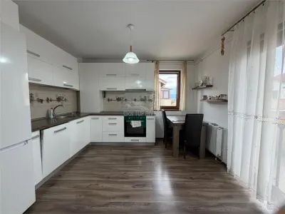 Apartament 2 camere balcon si parcare zona Gusterita - foto 2