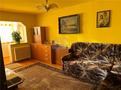 Apartament decomandat 3 camere etaj intermediar Vasile Aaron - foto 5