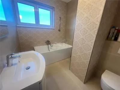 Apartament NOU modern 3 camere si 2 bai zona Trei Stejari - foto 15