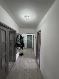 Apartament 3 camere cu balcon zona Terezian - foto 7