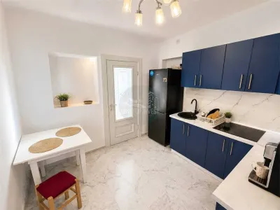 Casa moderna cu 4 camere in zona Centrala - foto 9