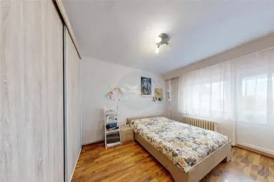 Apartament 2 camere decomandat si balcon zona Centrala - foto 3