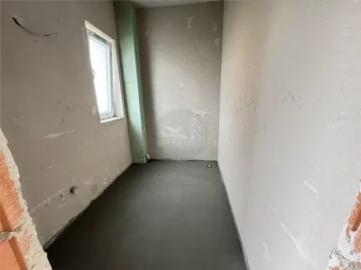 Casa individuala 4 camere 2 bai si teren de 486 mp in Sura Mica - foto 3