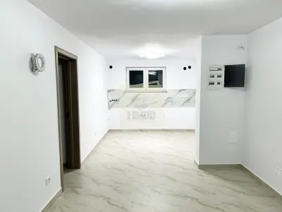 Apartament Renovat 3 camere 65mp decomandat zona Rahovei - foto 2
