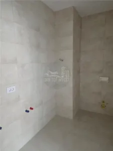 Apartament 3 camere 3 bai pivnita zona Centrala - foto 5