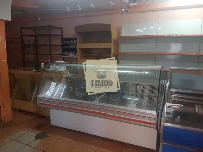 Spatiu comercial zona Lazaret 49 mp utili - foto 3