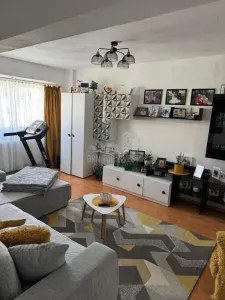 Apartament 4 camere cu 2 balcoane in Valea Aurie - foto 1