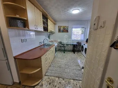 Apartament modern 2 camere balcon boxa zona Strand Termal - foto 10