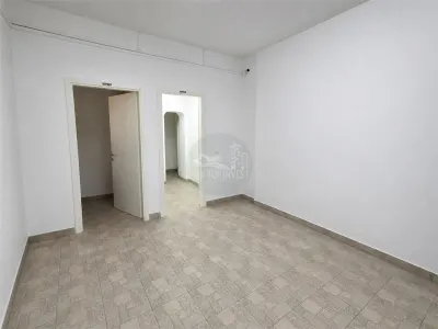 Spatiu comercial 63mp zona Selimbar - foto 2