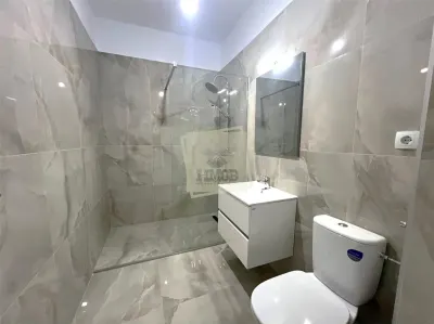 Apartament cu 2 camere balcon boxa de depozitare - foto 6