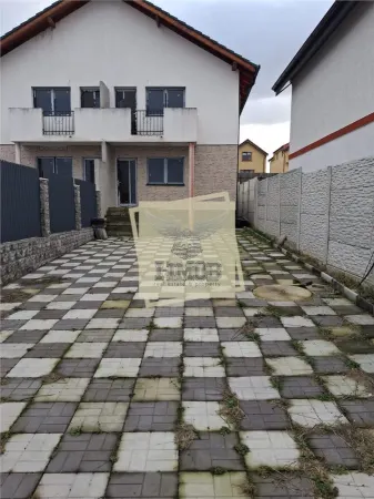 Casă 3 camere Cristian - poza 1